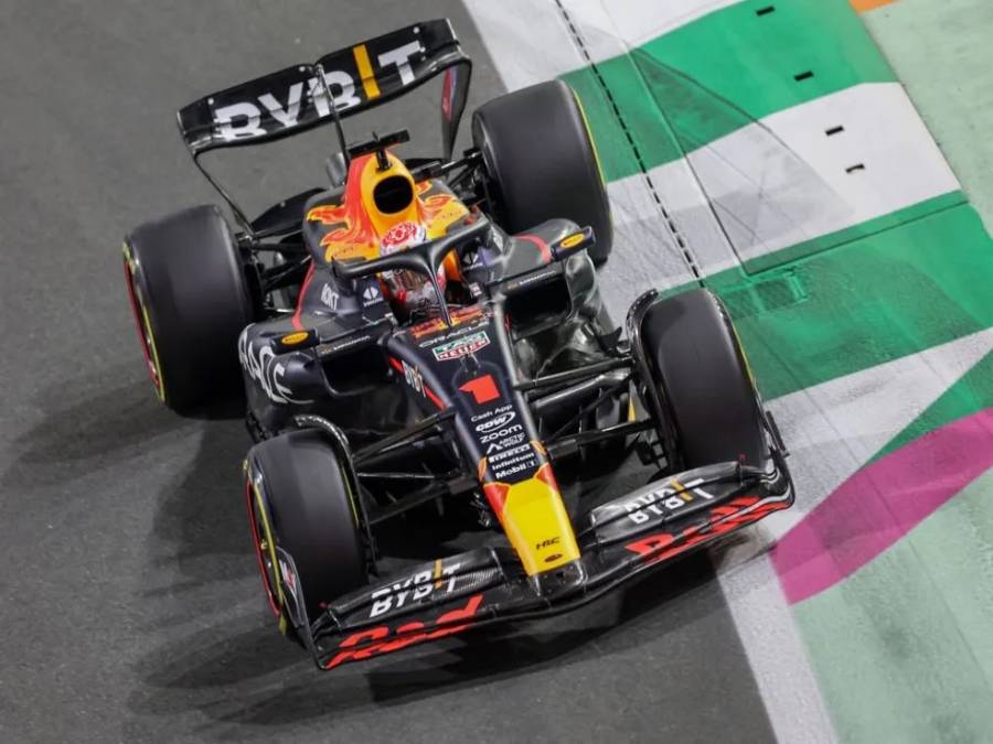 GP da Espanha: Verstappen lidera 2º treino à frente de Alonso