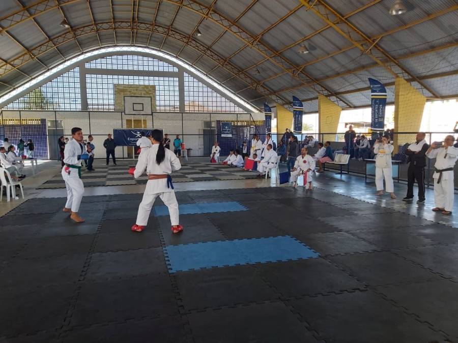 1ª Copa Intermunicipal de Futebol Feminino se encerra neste sábado