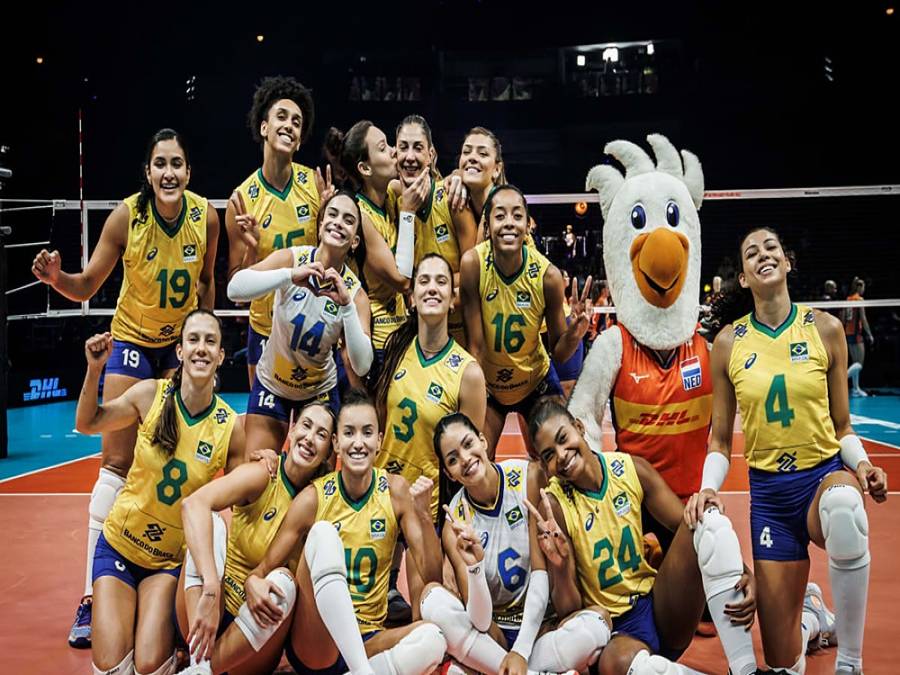 Brasil brilhou em 2022 e foi ao pódio nos dois Mundiais de vôlei